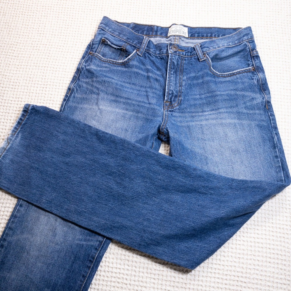 Aeropostale Straight Leg Jeans Medium Wash Blue Denim 32x31 Casual Classic
